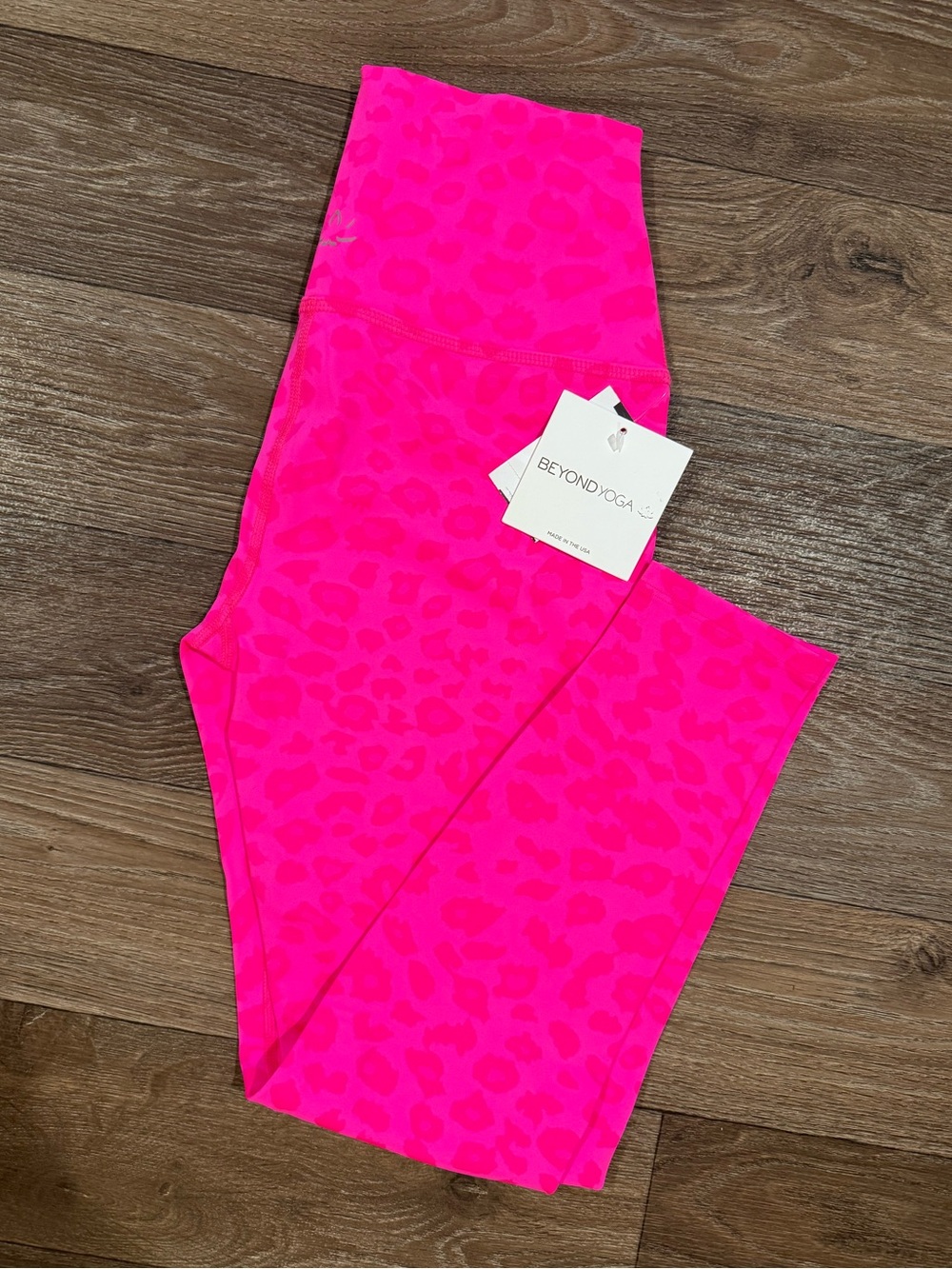 Beyond Yoga Girls' Neon Pink Leopard Print Leggings